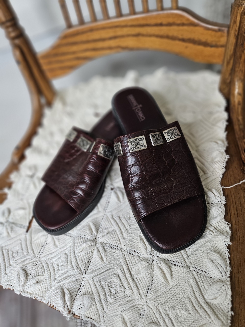 Minnetonka Y2K Womens Slides
